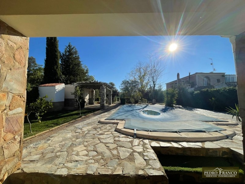 CHALET EN VENTA EN ALMENDRALEJO (SAN MARCOS)
