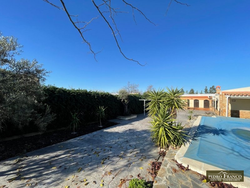 CHALET EN VENTA EN ALMENDRALEJO (SAN MARCOS)