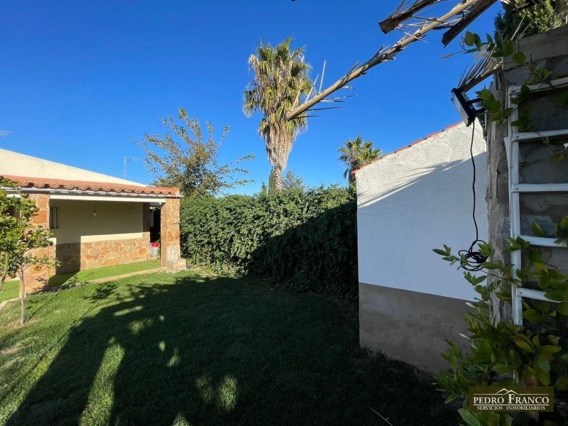 CHALET EN VENTA EN ALMENDRALEJO (SAN MARCOS)