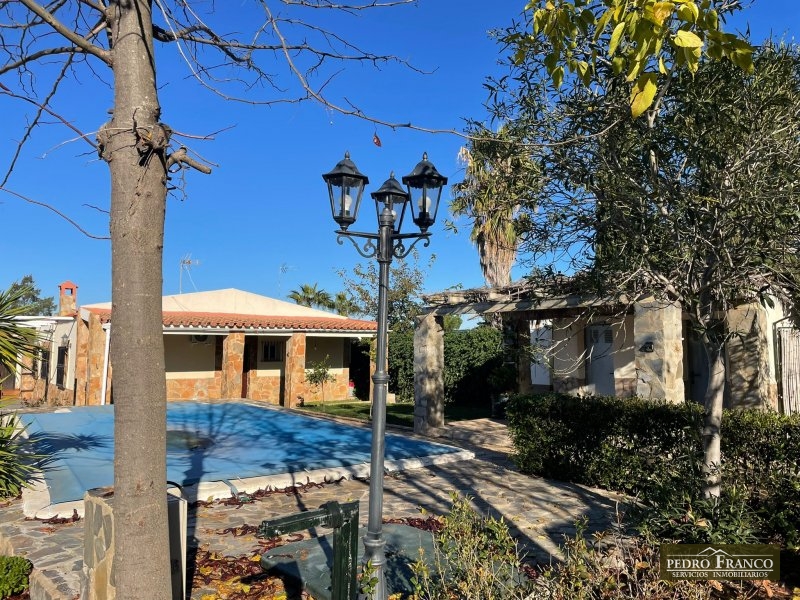 CHALET EN VENTA EN ALMENDRALEJO (SAN MARCOS)