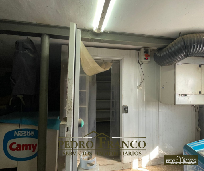 COMPLEJO HOSTELERO (LOCAL-VIVIENDA) EN VENTA EN ALMENDRALEJO (SAN MARCOS)