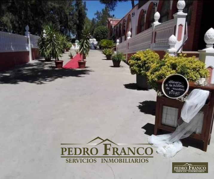 COMPLEJO HOSTELERO (LOCAL-VIVIENDA) EN VENTA EN ALMENDRALEJO (SAN MARCOS)