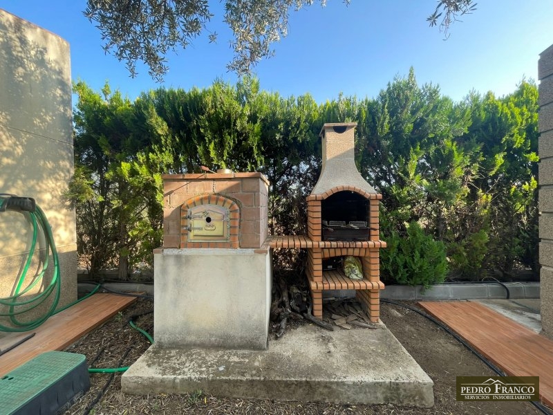 CHALET EN VENTA EN ALMENDRALEJO (SAN MARCOS(ERMITA-OLIVOS-TIZA-RESTO))