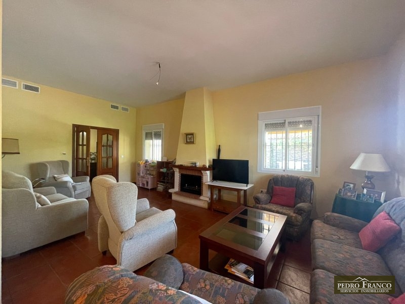 CHALET EN VENTA EN ALMENDRALEJO (SAN MARCOS(ERMITA-OLIVOS-TIZA-RESTO))