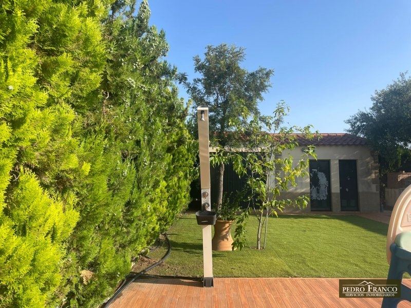 CHALET EN VENTA EN ALMENDRALEJO (SAN MARCOS(ERMITA-OLIVOS-TIZA-RESTO))