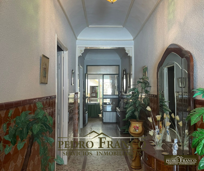 CASA EN VENTA EN ALMENDRALEJO (MERCADO)