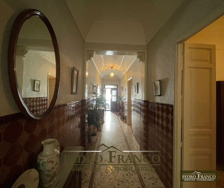 CASA EN VENTA EN ALMENDRALEJO (MERCADO)