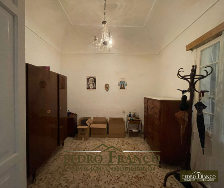 CASA EN VENTA EN ALMENDRALEJO (MERCADO)
