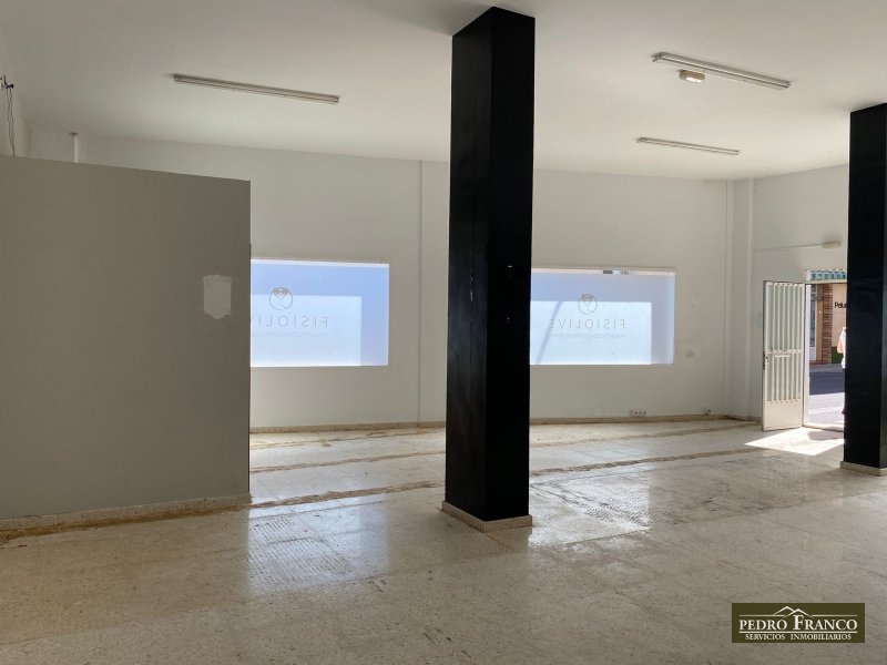 LOCAL EN VENTA EN ALMENDRALEJO (SAN JOSE)