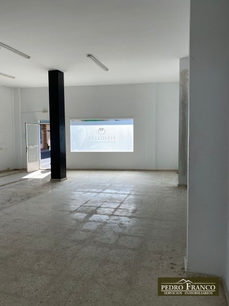 LOCAL EN VENTA EN ALMENDRALEJO (SAN JOSE)