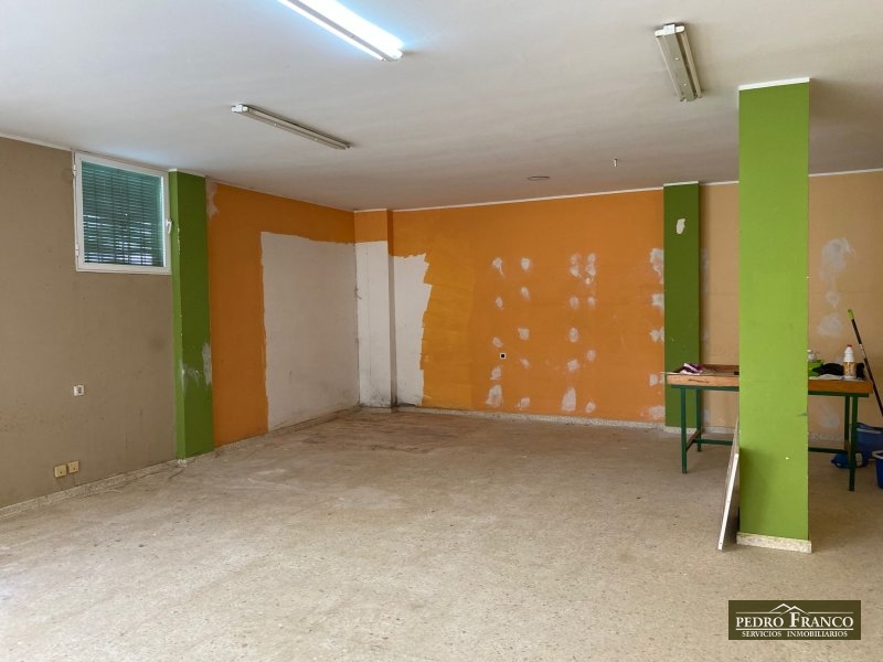 LOCAL EN VENTA EN ALMENDRALEJO (SAN JOSE)