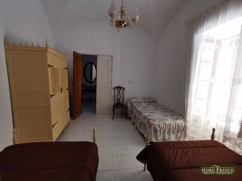 CASA EN VENTA EN ALMENDRALEJO (CENTRO/FCO.PIZARRO/CALLE SAN JOSE)