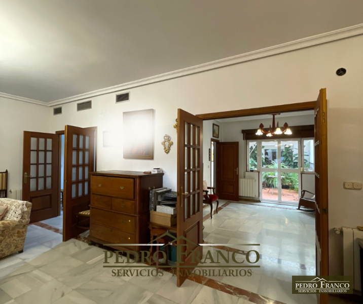 PISO EN VENTA EN ALMENDRALEJO (CENTRO(AYUNTAMIENTO-PARROQUIA-CALLE REAL))