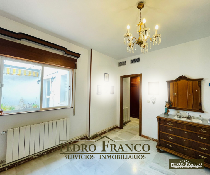 PISO EN VENTA EN ALMENDRALEJO (CENTRO(AYUNTAMIENTO-PARROQUIA-CALLE REAL))