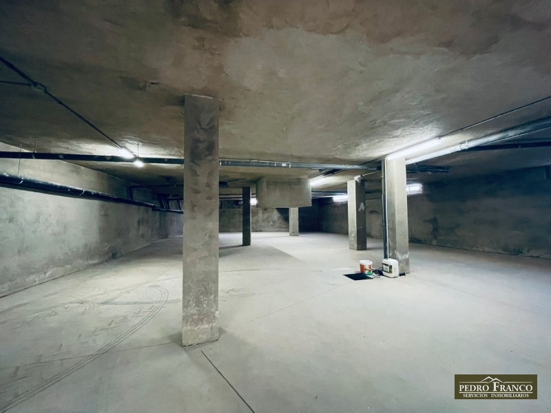 GARAJE EN VENTA EN ALMENDRALEJO (SANTIAGO)
