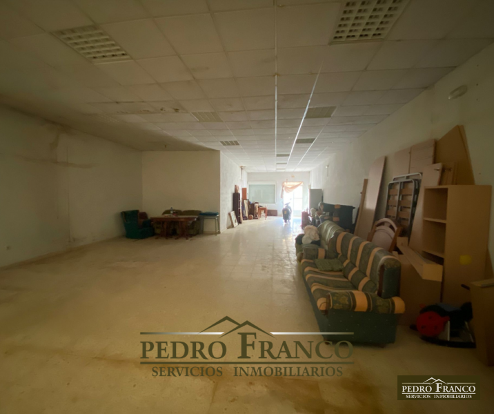 CASA EN VENTA EN ALMENDRALEJO (SAN JOSE - INSTITUTO-AMBULATORIO)
