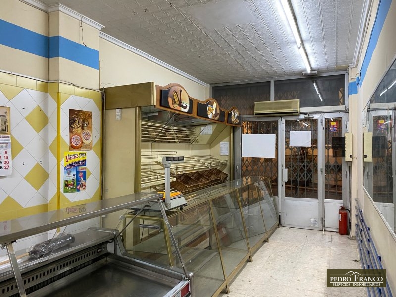 LOCAL EN ALQUILER EN ALMENDRALEJO (CENTRO(AYUNTAMIENTO-PARROQUIA-CALLE REAL))