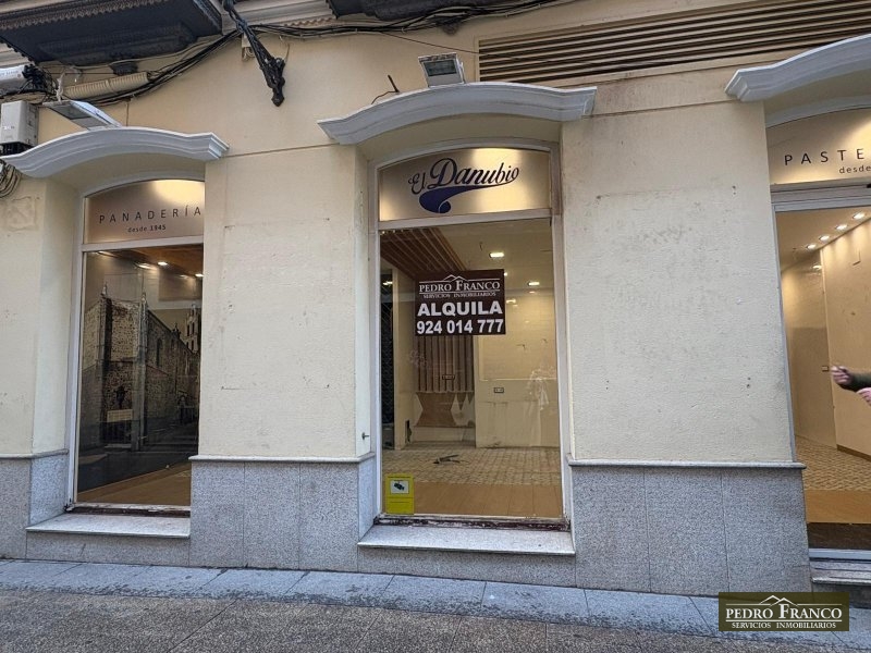 LOCAL EN ALQUILER EN ALMENDRALEJO (CENTRO(RICARDO ROMERO/CERVANTES))