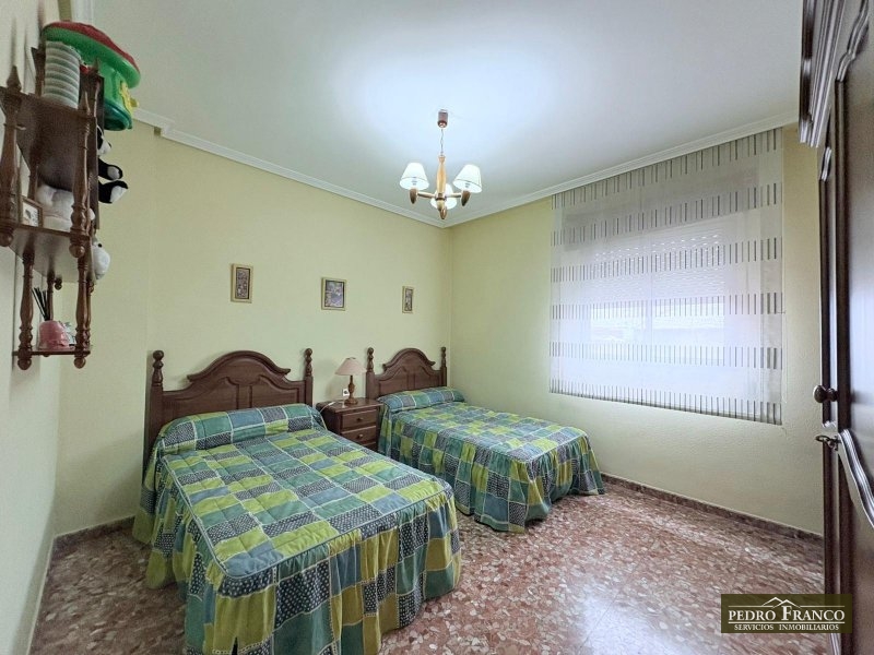 PISO EN VENTA EN ALMENDRALEJO (CENTRO PARQUE DE ESPRONCEDA/ AVENIDA DE LA PAZ)