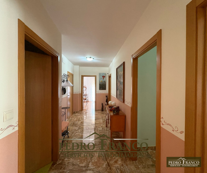 CASA EN VENTA EN ALMENDRALEJO (DULCE CHACÓN)