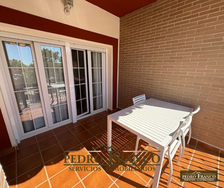 CASA EN VENTA EN ALMENDRALEJO (DULCE CHACÓN)