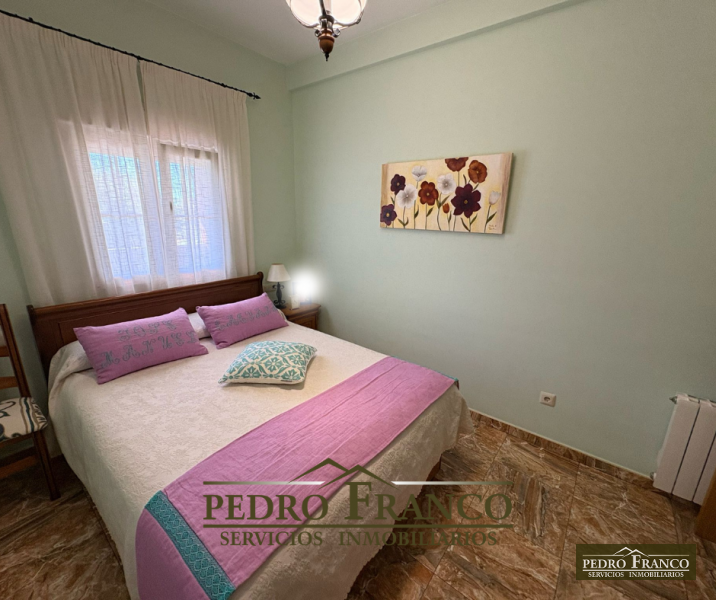 CASA EN VENTA EN ALMENDRALEJO (DULCE CHACÓN)