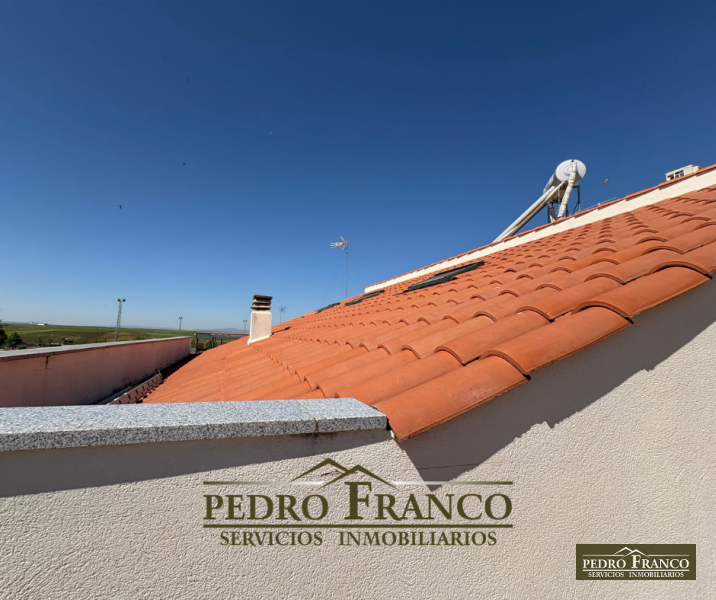 CASA EN VENTA EN ALMENDRALEJO (DULCE CHACÓN)