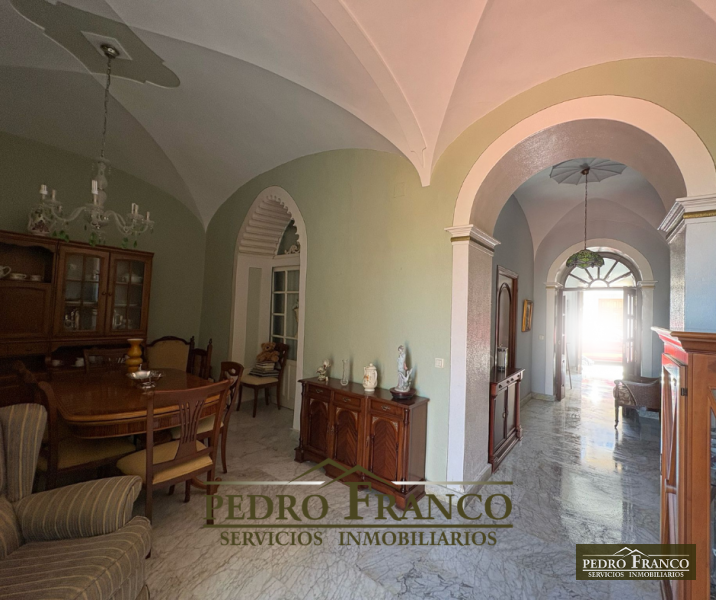 CASA EN VENTA EN ALMENDRALEJO (CAMPO FUTBOL/PLAZA EXTREMADURA)