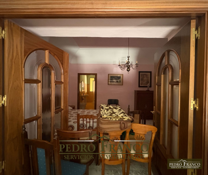 CASA EN VENTA EN ALMENDRALEJO (CAMPO FUTBOL/PLAZA EXTREMADURA)