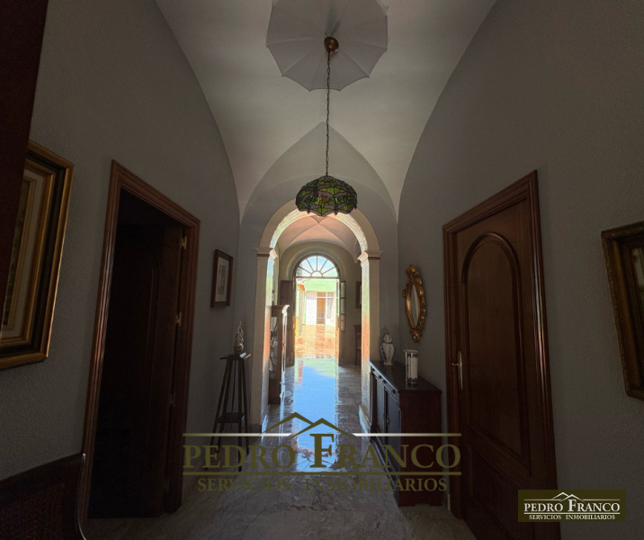 CASA EN VENTA EN ALMENDRALEJO (CAMPO FUTBOL/PLAZA EXTREMADURA)