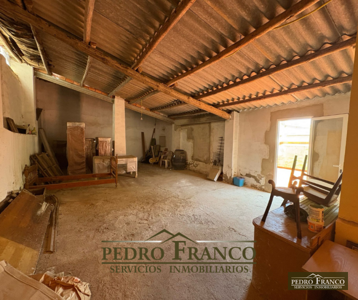 CASA EN VENTA EN ALMENDRALEJO (CAMPO FUTBOL/PLAZA EXTREMADURA)