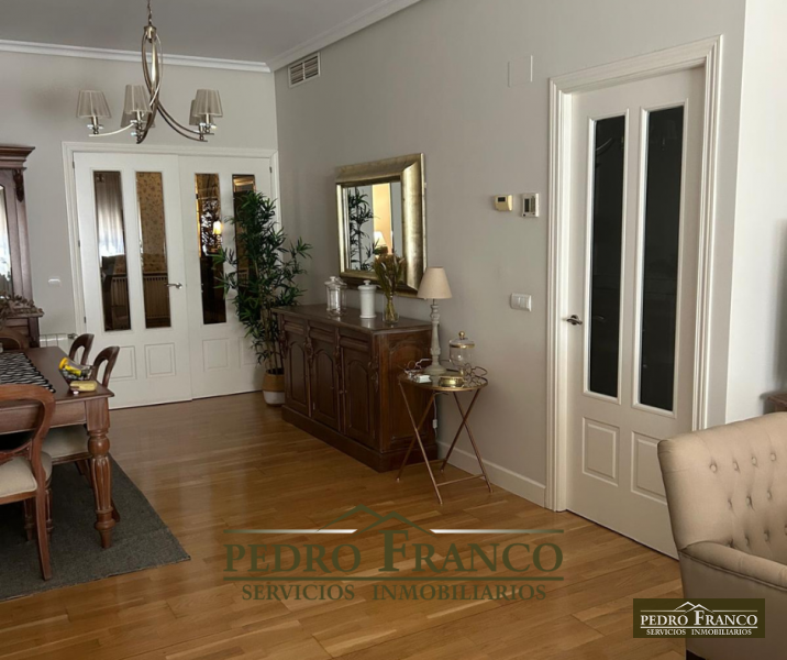 PISO EN VENTA EN ALMENDRALEJO (CENTRO(AYUNTAMIENTO-PARROQUIA-CALLE REAL))