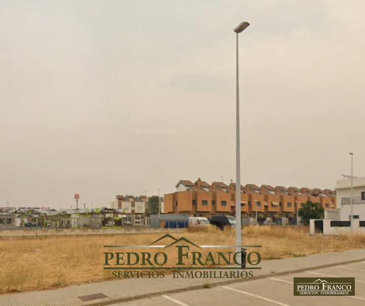 PARCELA URBANA EN VENTA EN ALMENDRALEJO (LAS PIZARRILLAS-TRASERAS FAMILY CASH)