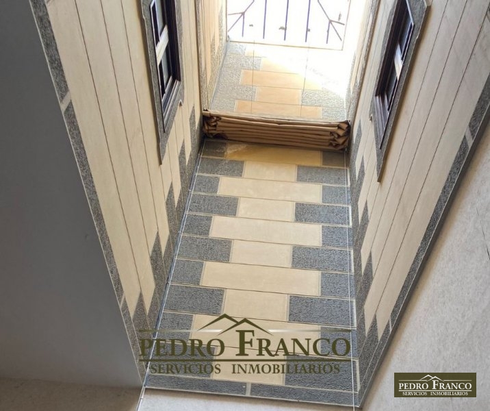 CASA EN VENTA EN ALMENDRALEJO (CENTRO CALLE MÉRIDA)