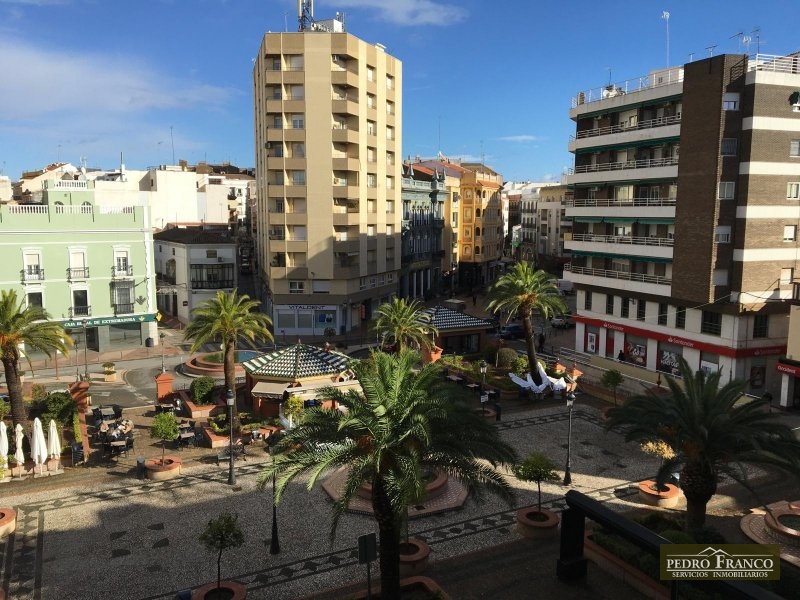 PISO EN VENTA EN ALMENDRALEJO (CENTRO(FRANCISCO PIZARRO-ESPRONCEDA-PLAZA SOL))