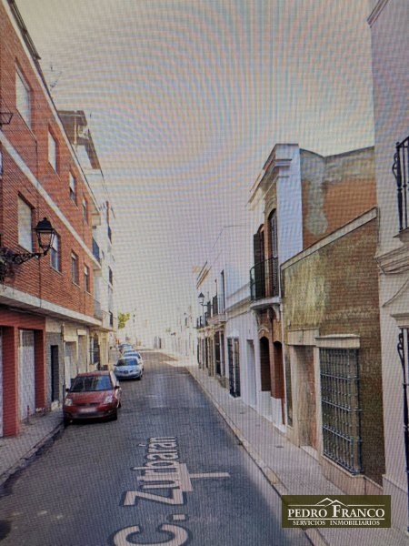 CASA EN VENTA EN ALMENDRALEJO (PASEO  DE LOS PADRES/CALLE ZURBARÁN)