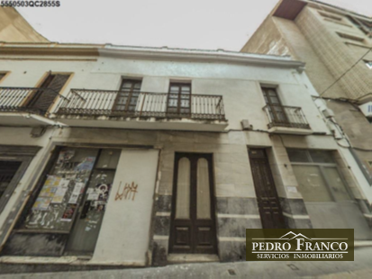 LOCAL EN VENTA EN ALMENDRALEJO (CENTRO(AYUNTAMIENTO-PARROQUIA-CALLE REAL))