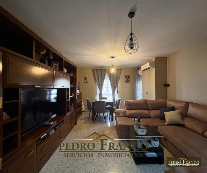 PISO EN VENTA EN ALMENDRALEJO (CTRA.SANTA ANA/ZACARIAS DE LA HERA/ COLEGIO SAN FRANCISCO)