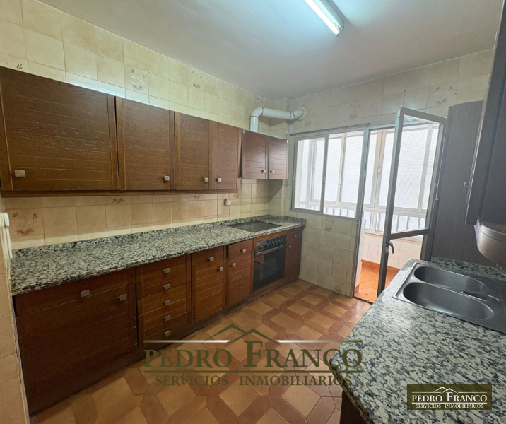 PISO EN VENTA EN ALMENDRALEJO (ESPOLÓN-LA PIEDAD)