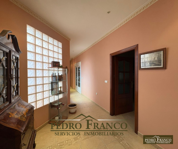 CASA EN VENTA EN ALMENDRALEJO (AVENIDA RAFAEL ALBERTI)