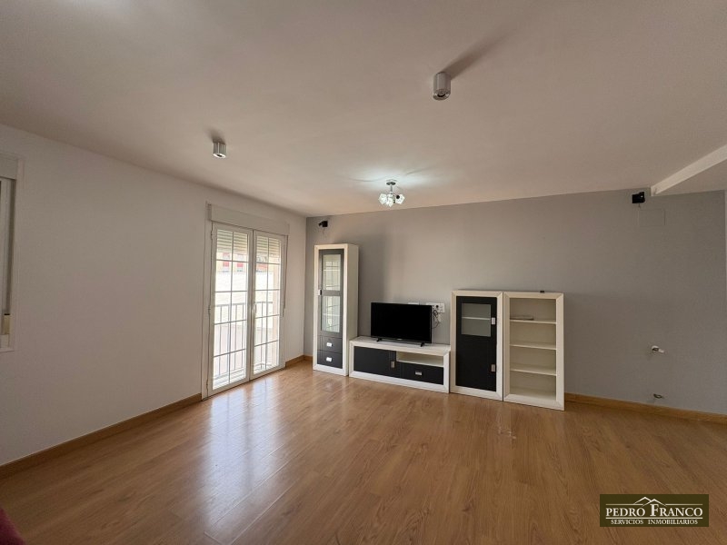 PISO EN VENTA EN ALMENDRALEJO (SANTIAGO)