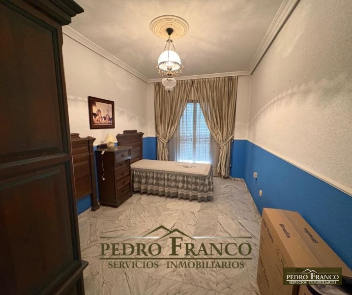 PISO EN VENTA EN ALMENDRALEJO (SAN JOSE - INSTITUTO-AMBULATORIO)