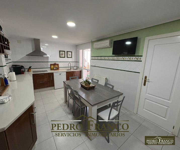 PISO EN VENTA EN ALMENDRALEJO (CENTRO(RICARDO ROMERO/CERVANTES))