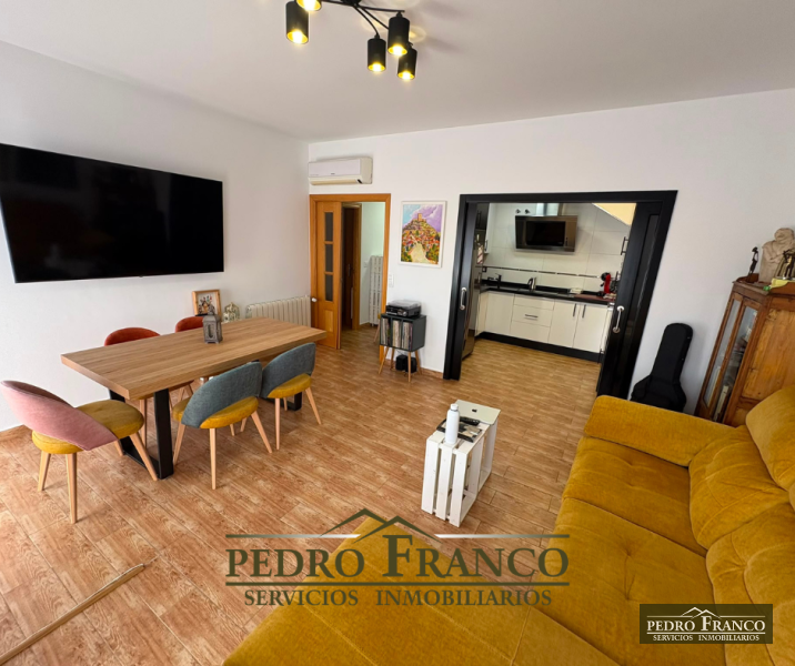 PISO EN VENTA EN ALMENDRALEJO (CENTRO (AYUNTAMIENTO-SANTA CLARA))