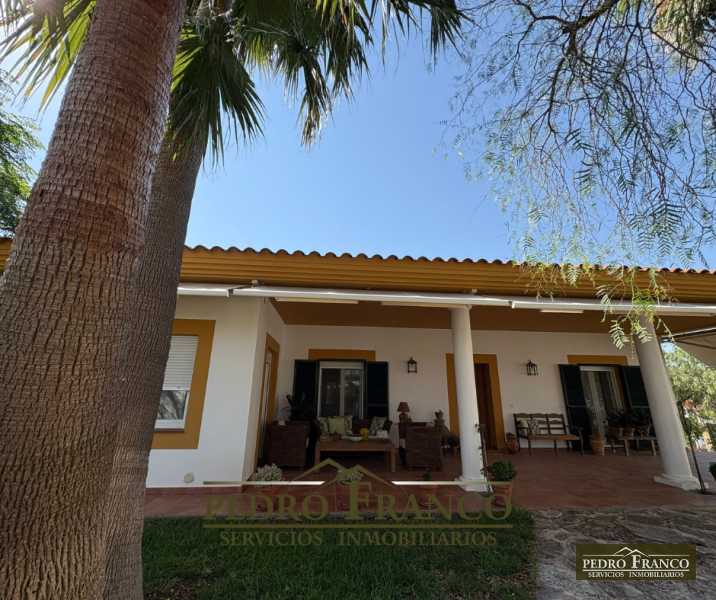 CHALET EN VENTA EN ALMENDRALEJO (SAN MARCOS)