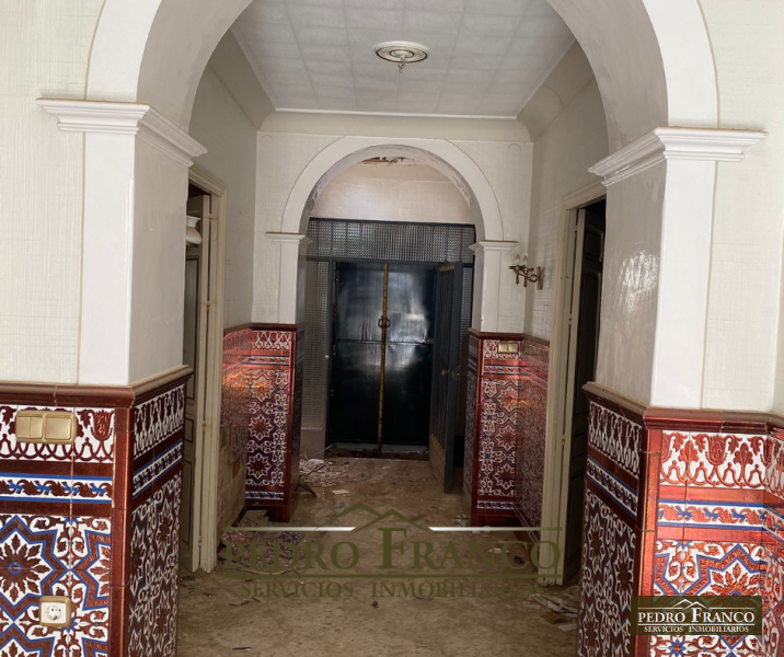CASA EN VENTA EN ALMENDRALEJO (MERCADO)