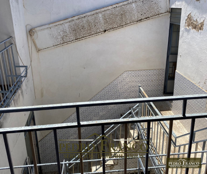 CASA EN VENTA EN ALMENDRALEJO (MERCADO)