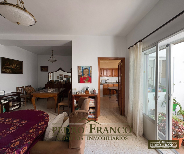 CASA EN VENTA EN ALMENDRALEJO (PLAZA CORAZÓN DE MARIA/CUARTEL GUARDIA CIVIL/COLEGIO SAN FRANCISCO)