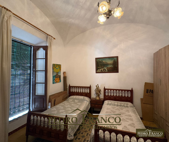 CASA EN VENTA EN ALMENDRALEJO (PLAZA CORAZÓN DE MARIA/CUARTEL GUARDIA CIVIL/COLEGIO SAN FRANCISCO)