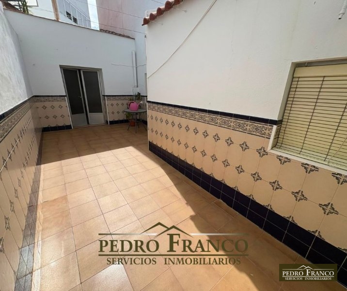 CASA EN VENTA EN ALMENDRALEJO (ESPOLÓN-LA PIEDAD)